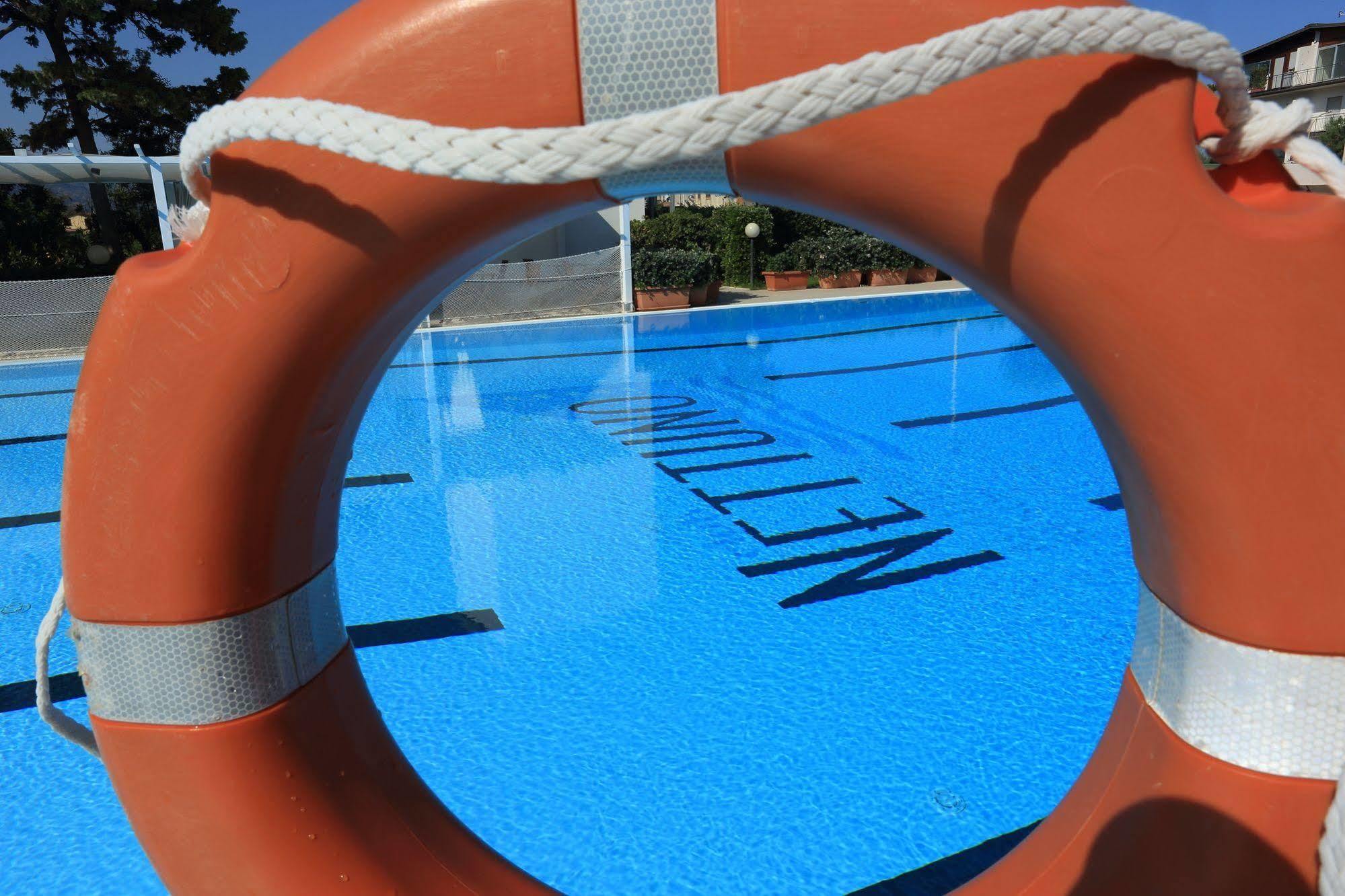 Nettuno Resort 카포오를란도 외부 사진