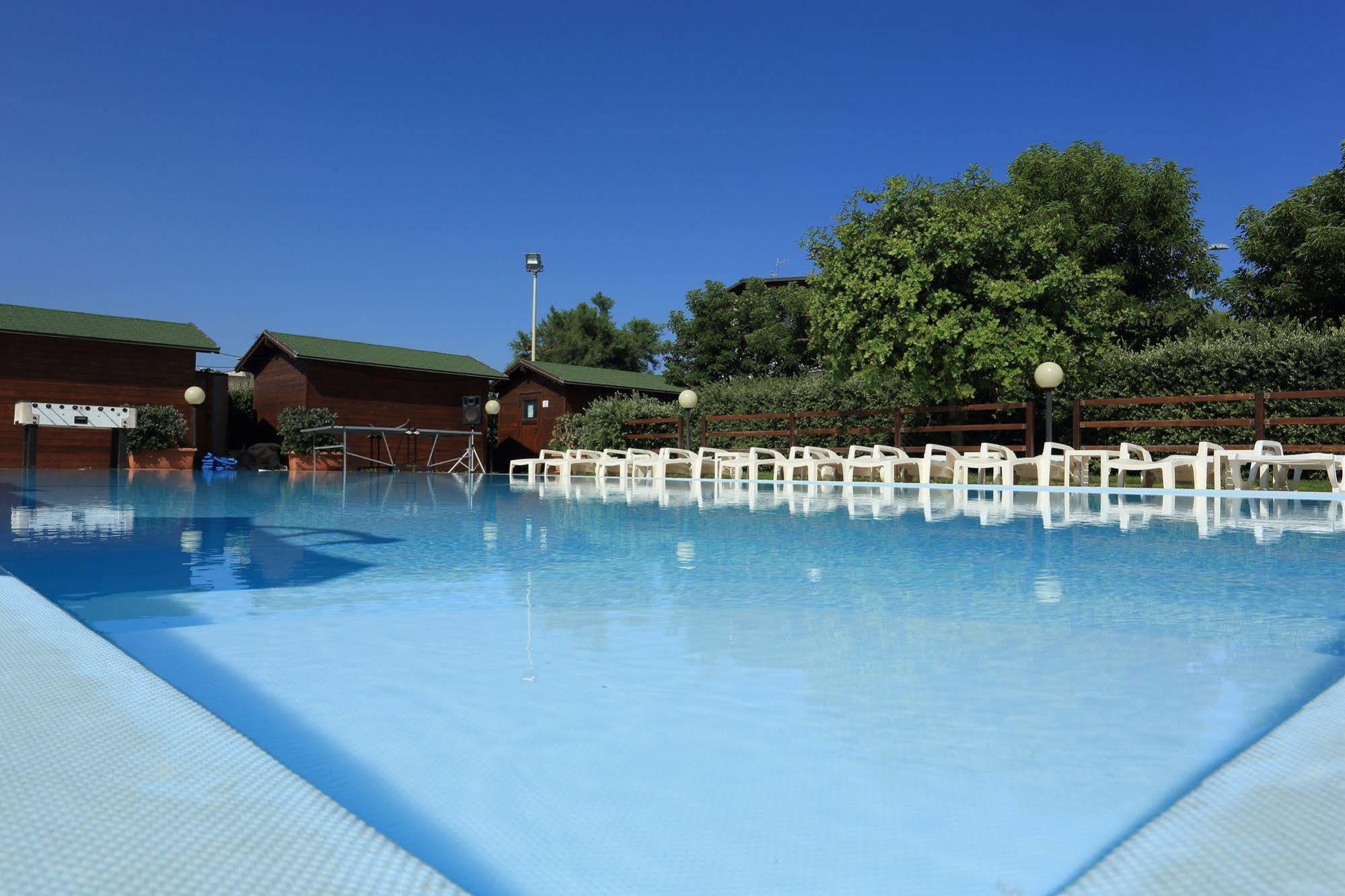 Nettuno Resort 카포오를란도 외부 사진