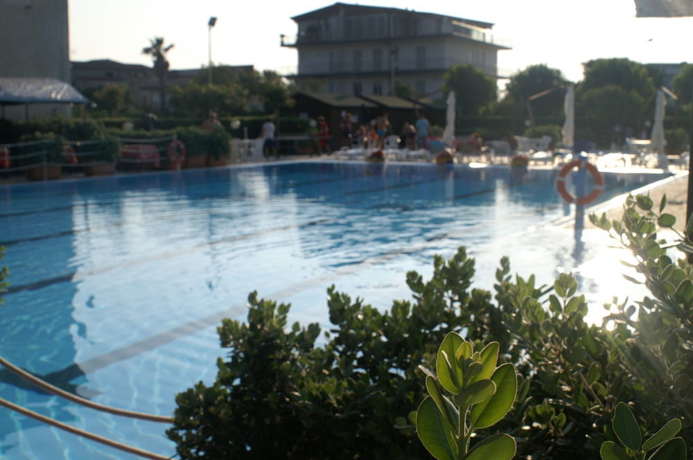 Nettuno Resort 카포오를란도 외부 사진