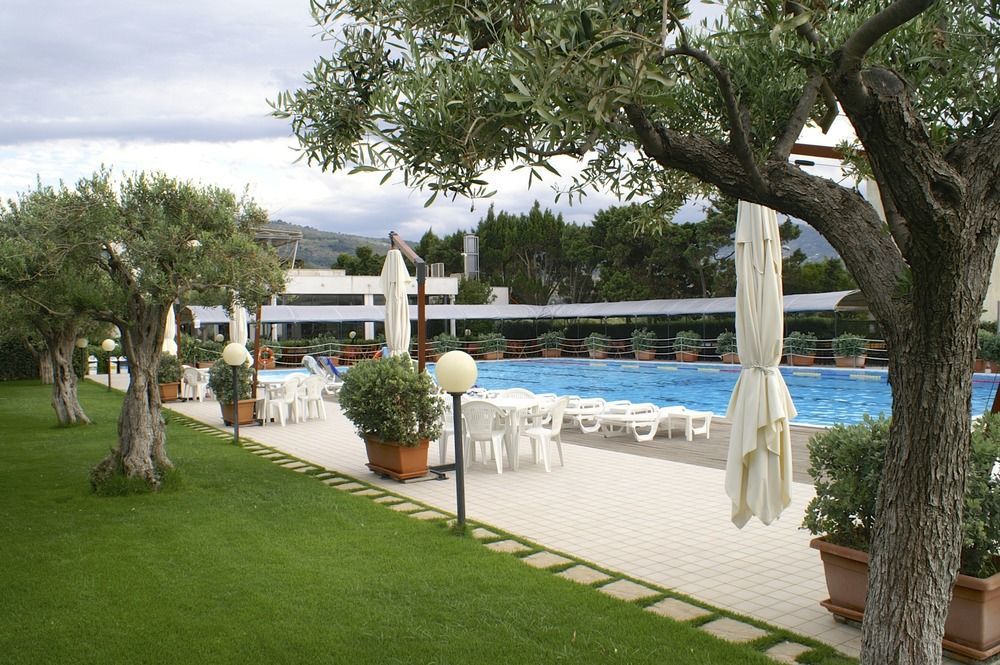 Nettuno Resort 카포오를란도 외부 사진